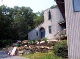 15 Wolf Neck Rd, Stonington, CT 06378