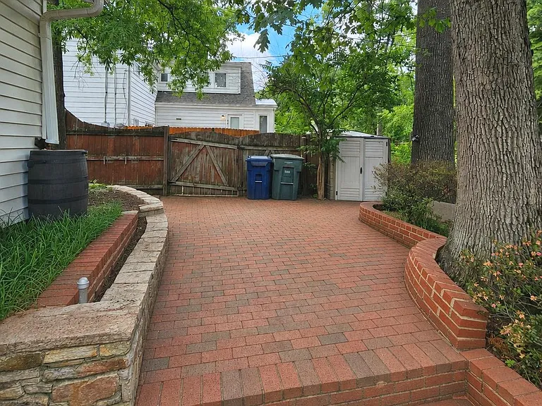 3304 Circle Hill Rd — Photo 30