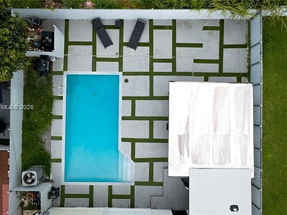 4th image of 2920 SW 69th Ave #2920