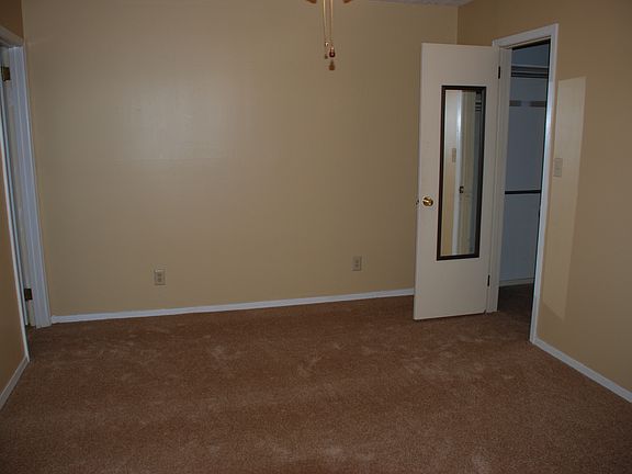3rd image of 545 Saddlewood Ln
