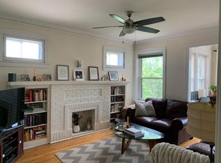 2203 W Addison St APT 3, Chicago, IL 60618