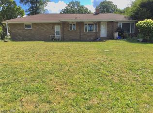 487 Darrow Rd, Akron, OH 44305