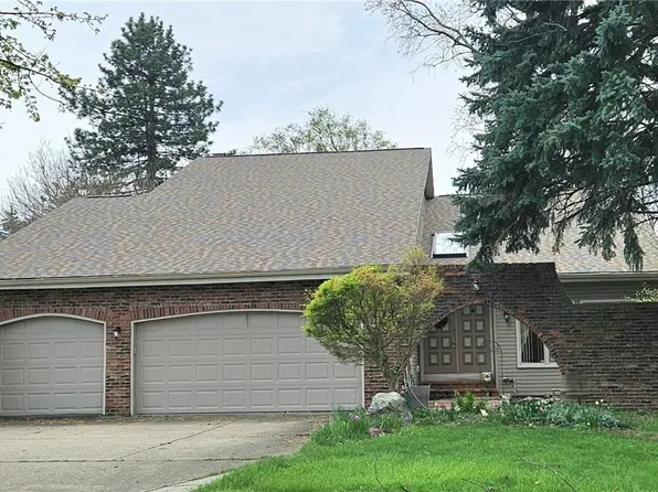 16551 Drake Rd, Strongsville, OH 44136