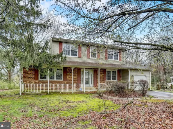 9 Meadow Knoll Ct, Bear, DE 19701