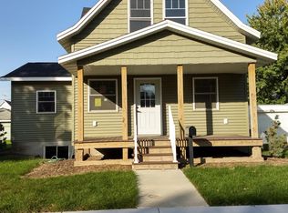 1516 L St SW, Cedar Rapids, IA 52404