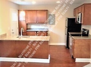 32 Wyoming St #2, Pittsburgh, PA 15211