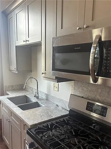 1502 S Carrollton Ave — Photo 3