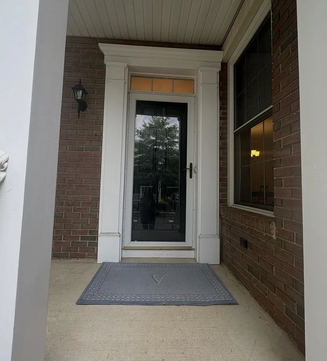3 bed, 2.5 bath, 1920 sqft, $4,950 — Photo 4