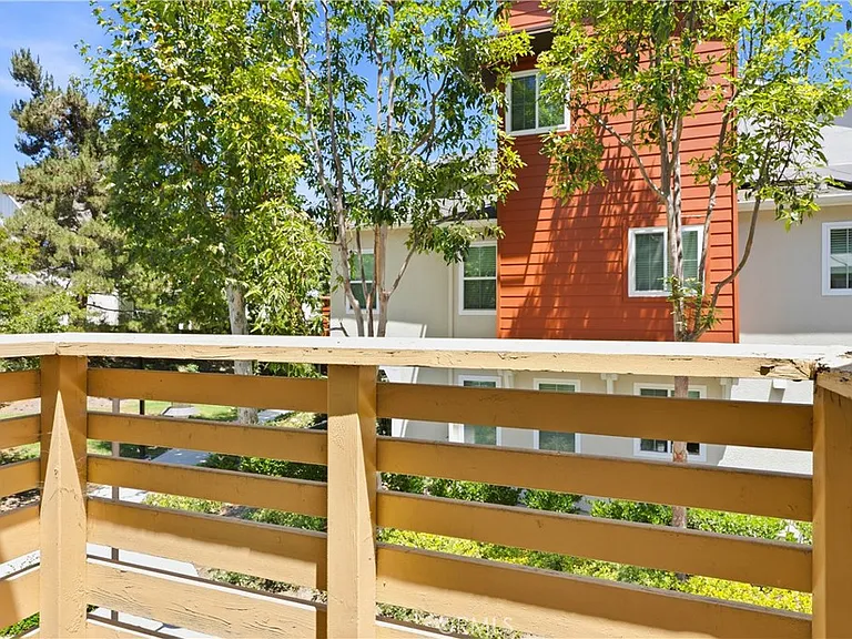 15 Platinum Cir — Photo 24