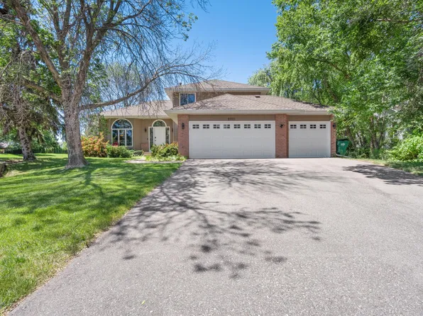 8901 Dunbar Knl N, Brooklyn Park, MN 55443