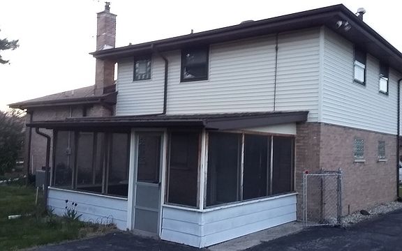 2nd image of 5437 W 83rd Pl