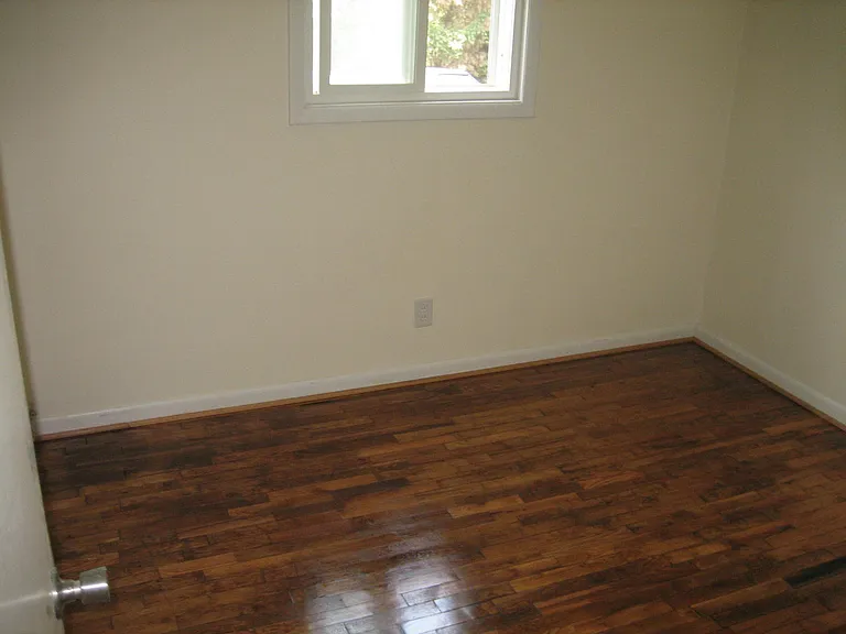 701 S Chapman St #5 — Photo 3