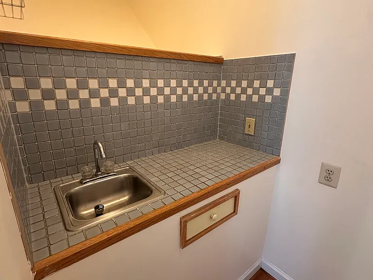 8 Arthur Rd — Photo 38