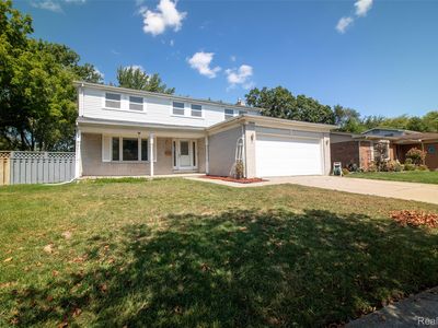 15048 Yorkshire St, Southgate, MI, 48195
