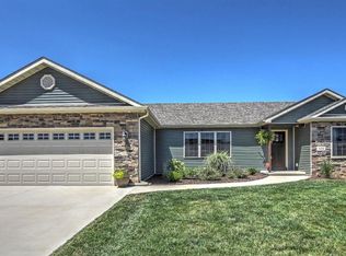 320 Juniper St NW, Demotte, IN 46310