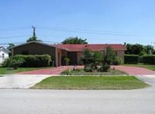 19121 SW 97th Ave, Cutler Bay, FL 33157