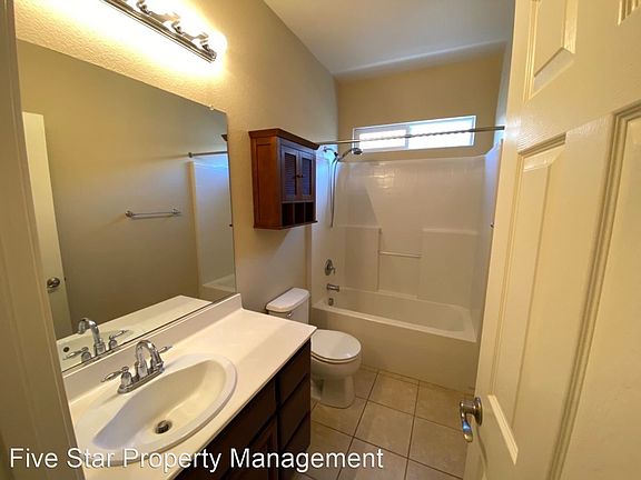 5th image of 1332 Phlox Dr