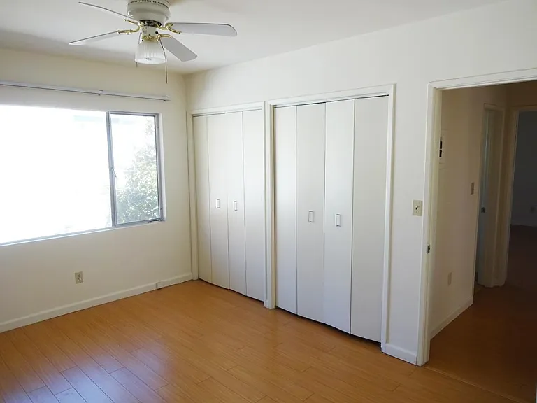 91 N Mar Vista Ave #9 — Photo 25
