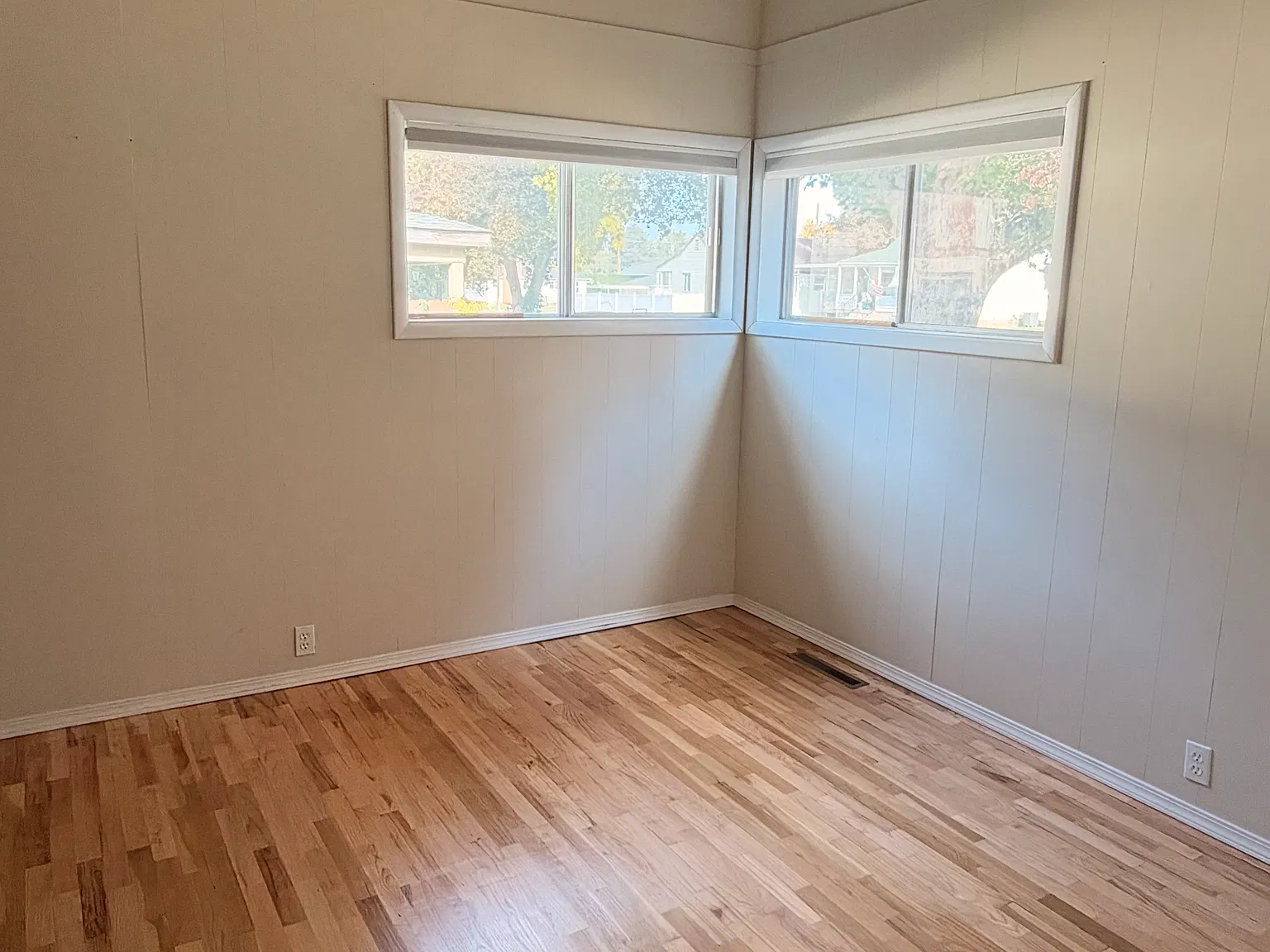 3 bed, 2080 sqft, $2,100 — Photo 4