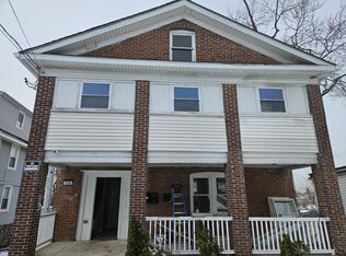 106 Lawn Ave #1, Stamford, CT 06902