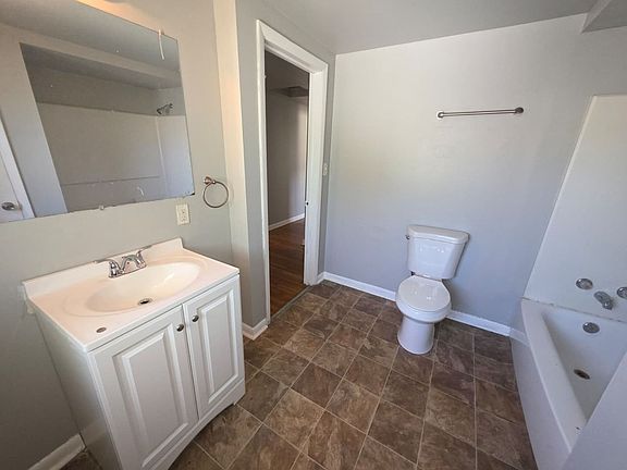 4th image of 5812-5814 N 93rd St