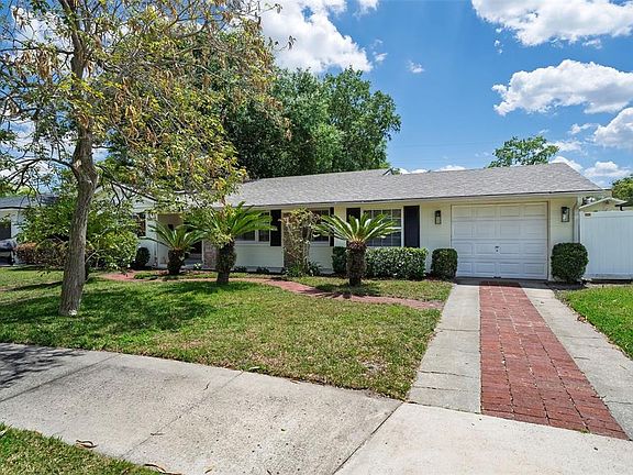 3rd image of 1448 CUMBIE STREET