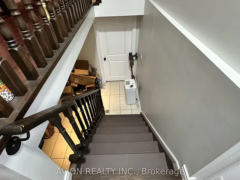 294 Warden Ave — Photo 21