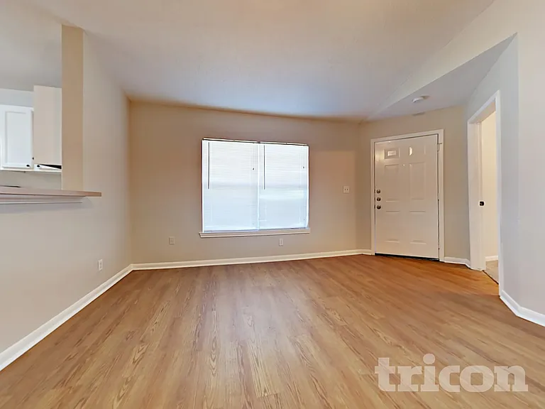 3239 Kelling St — Photo 4