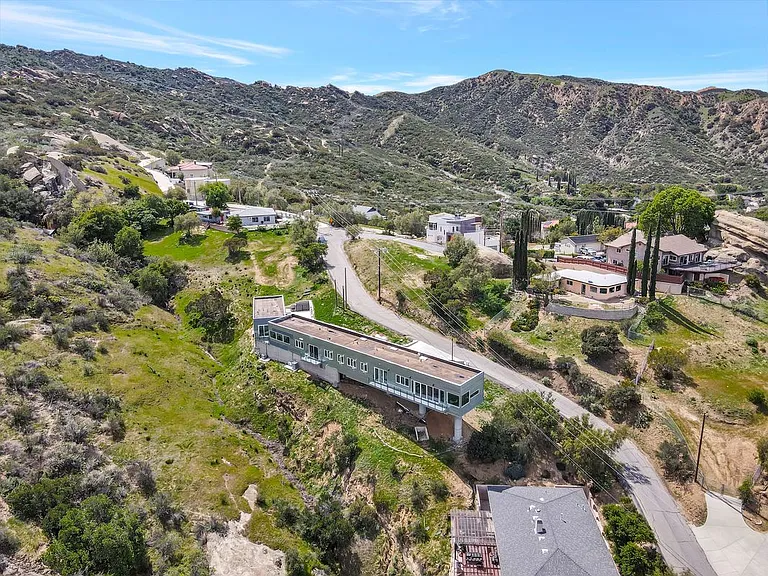 990 Alta Vista Rd — Photo 21