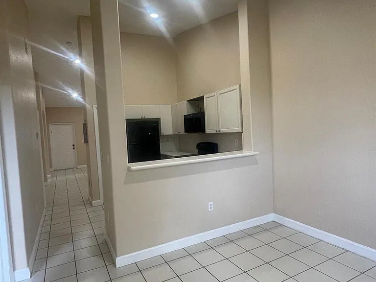 2903 SE 17th Ave #211 — Photo 14