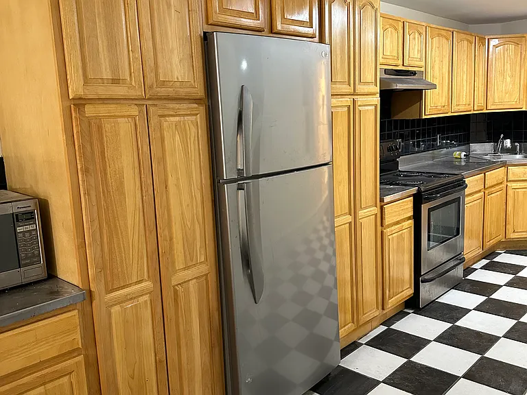 234 Arch St #3 — Photo 6