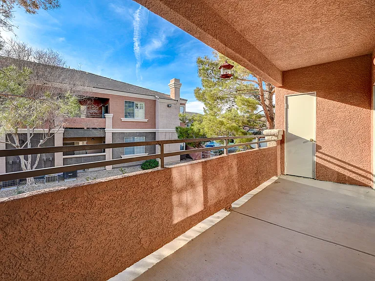 7717 Constanso Ave #204 — Photo 36
