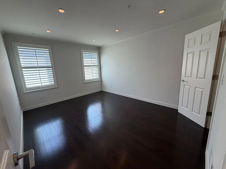 2050 Divisadero St #3 — Photo 37