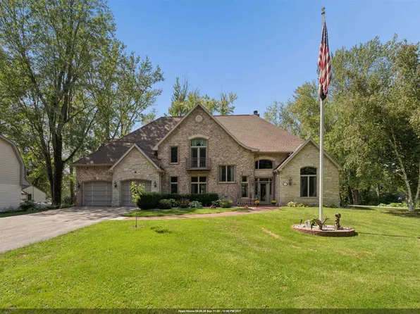 N3877 Betty Dr, Hortonville, WI 54944