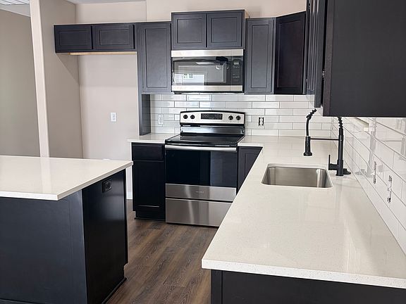 5th image of 4610-4612 E 45th St N