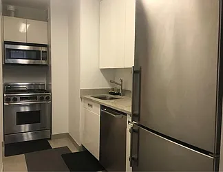 Rented by R New York