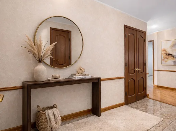 112-01 Queens Blvd #17H, Forest Hills, NY 11375