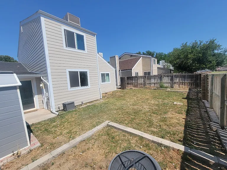 2833 Quincy Ct — Photo 4