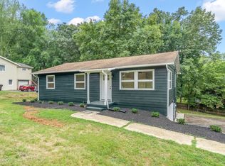 1316 Huntington Rd, Knoxville, TN 37919