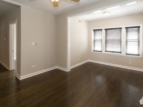 3rd image of 1604 W Berwyn Ave APT 2
