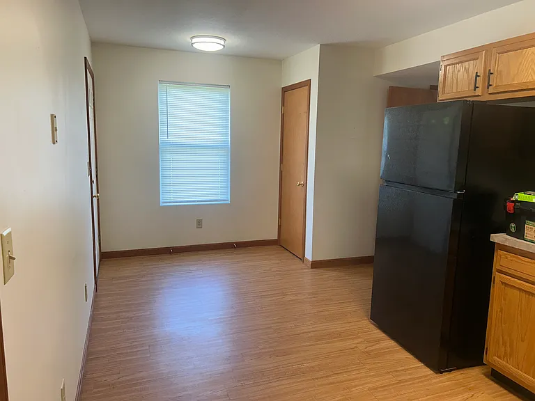 415 Connie Ct #A — Photo 2