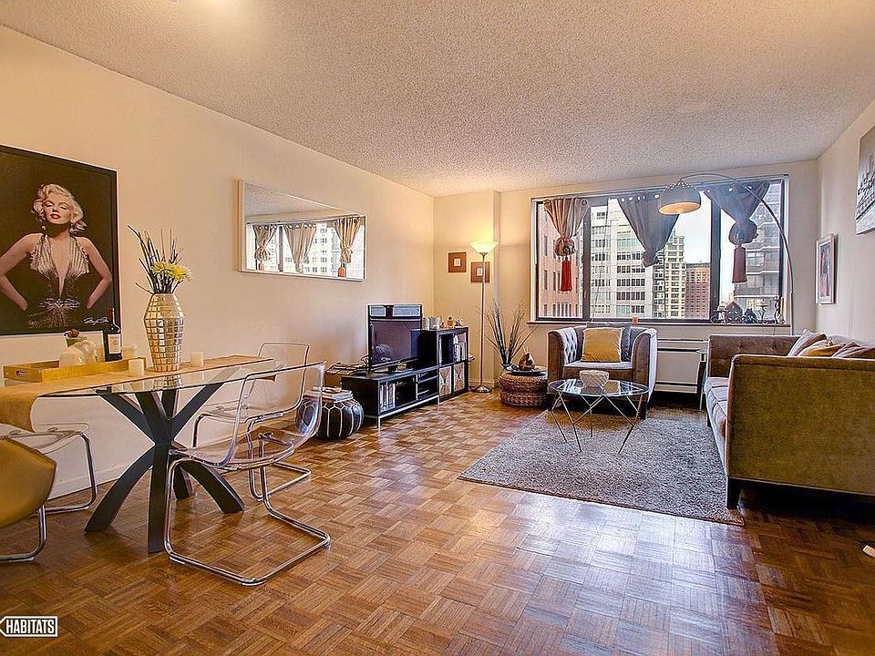 1st image of 30 W 61st St APT 22E