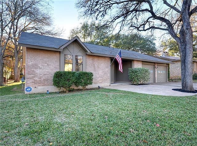 1st image of 2707 Harleyhill Dr