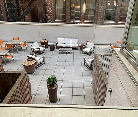 Rented by Level Group | media 7