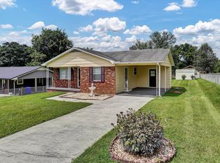 1112 Bacon Ln, Morristown, TN 37813