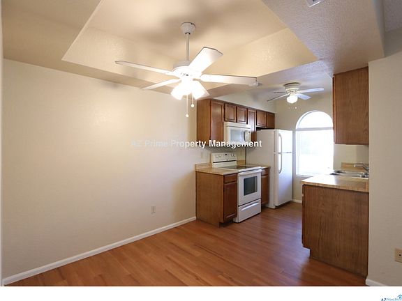 5th image of 10610 S 48th St Unit 2085