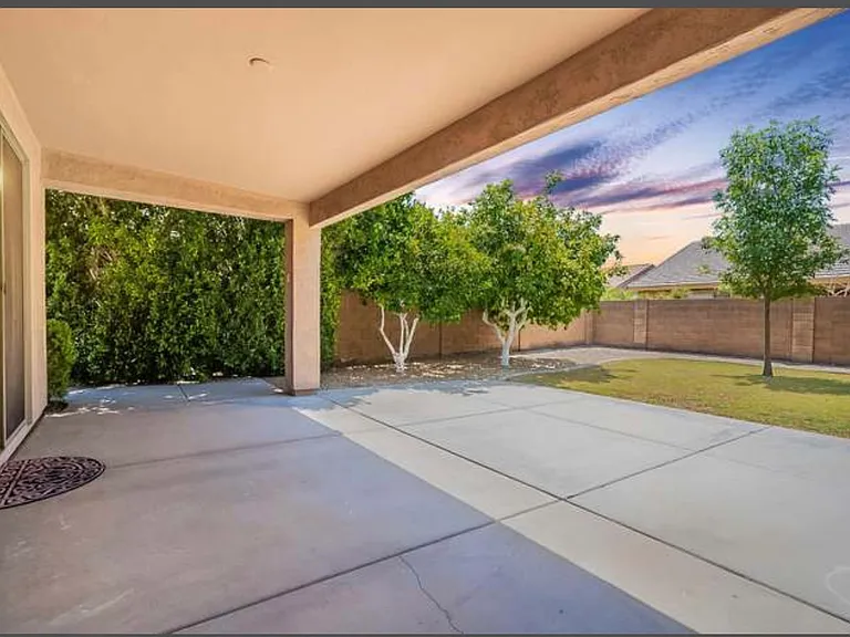 201 W Roadrunner Dr — Photo 19