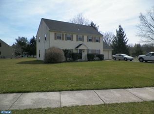 2004 Foster Rd, Hatfield, PA 19440