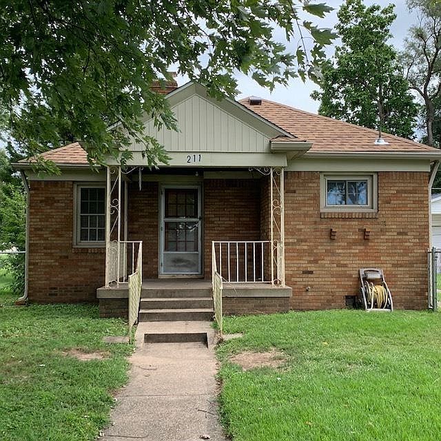 1st image of 211 N 34th St