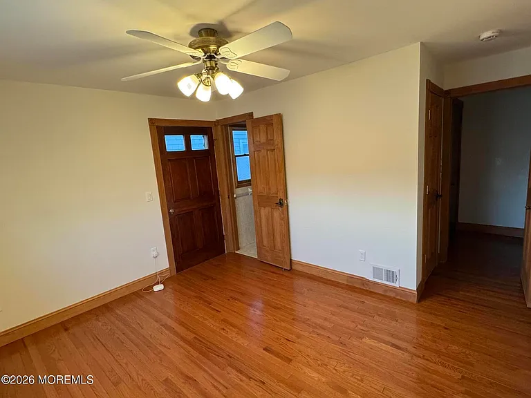 31 Navarra Dr — Photo 20